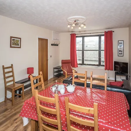 Holiday home Alban Rise