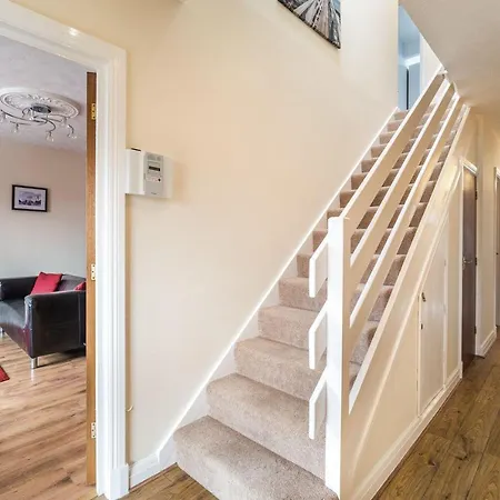 Holiday home Alban Rise *
